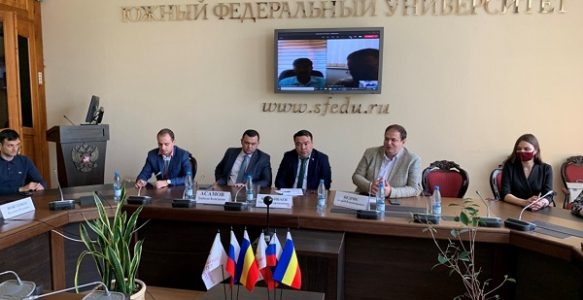 Институт социологии и регионоведения ЮФУ провел встречу с генеральным консулом Узбекистана в ЮФО и СКФО